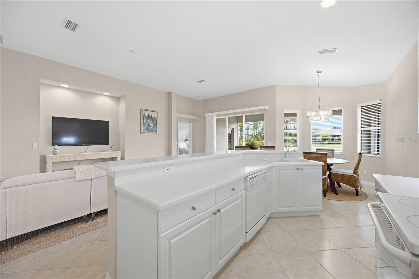 Image 25 of 78 For 1917 Scarlett Avenue