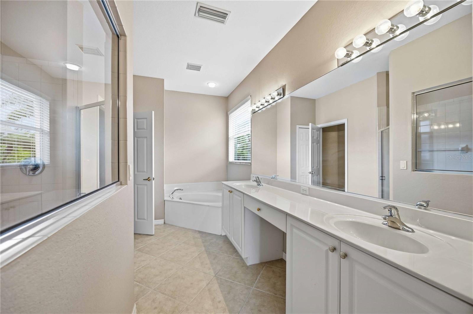 Image 32 of 78 For 1917 Scarlett Avenue