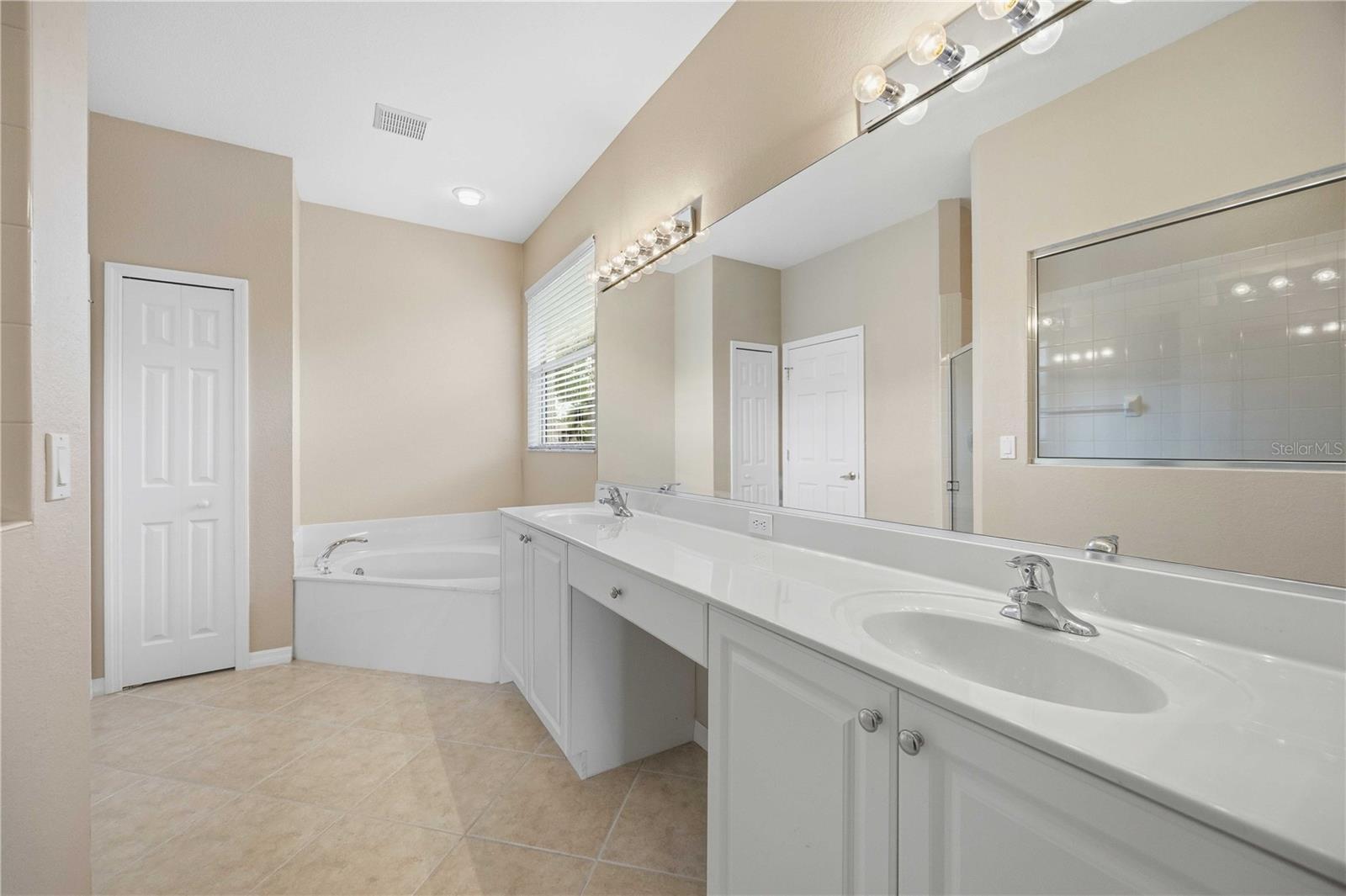 Image 34 of 78 For 1917 Scarlett Avenue