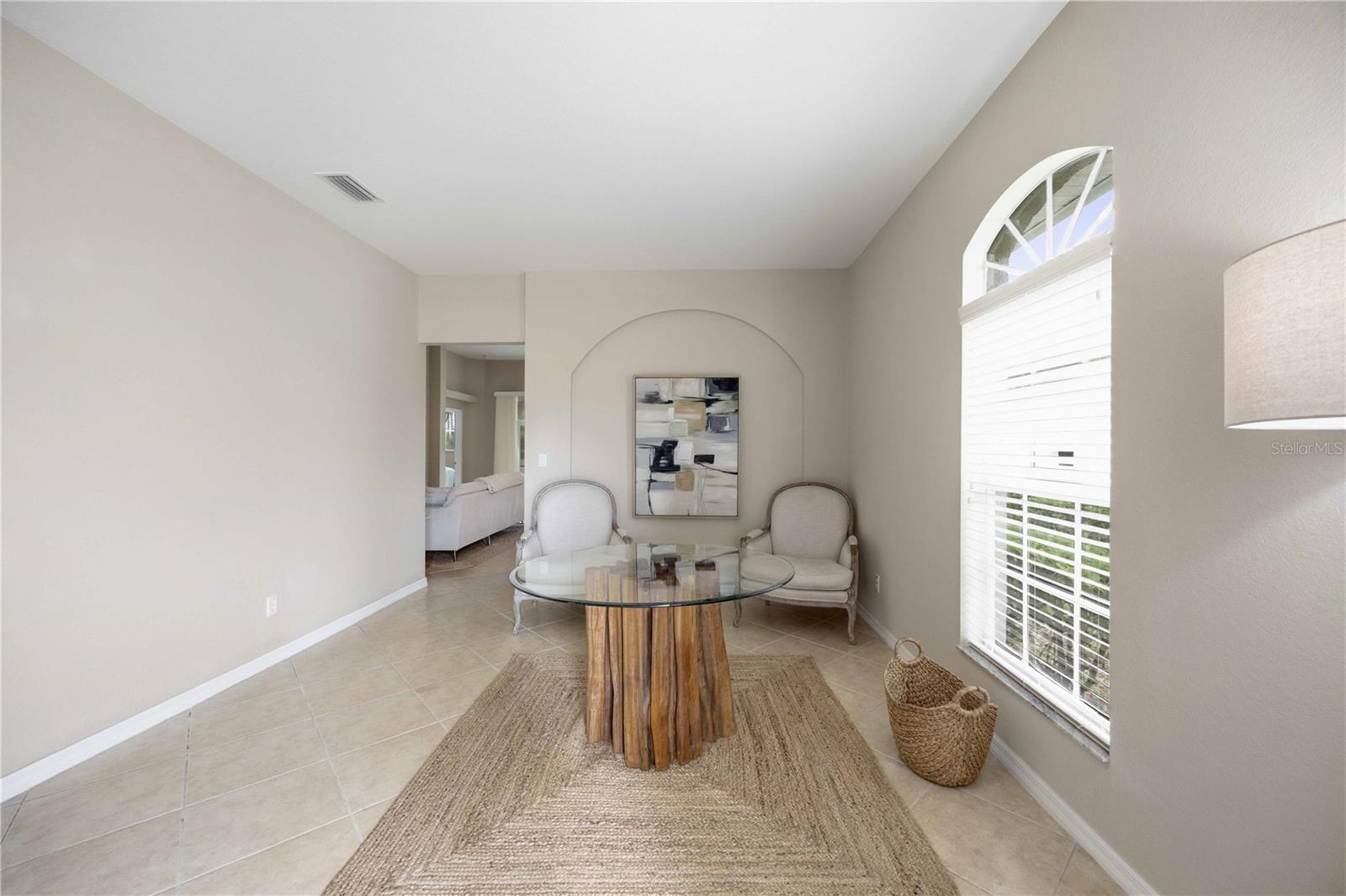 Image 7 of 78 For 1917 Scarlett Avenue