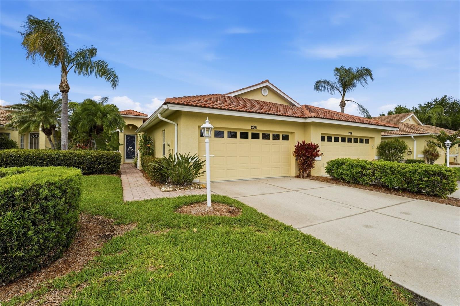 Details for 206 Vista Del Lago Way, VENICE, FL 34292