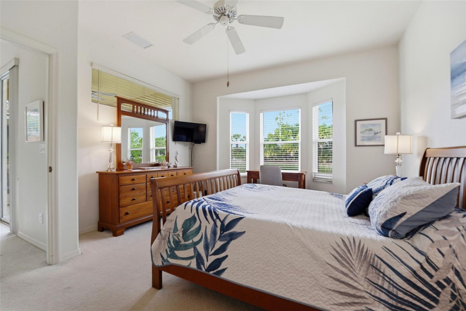 Image 16 of 36 For 206 Vista Del Lago Way