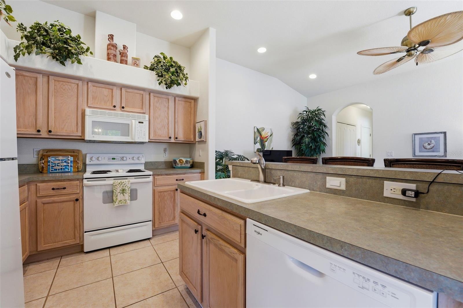 Image 7 of 36 For 206 Vista Del Lago Way