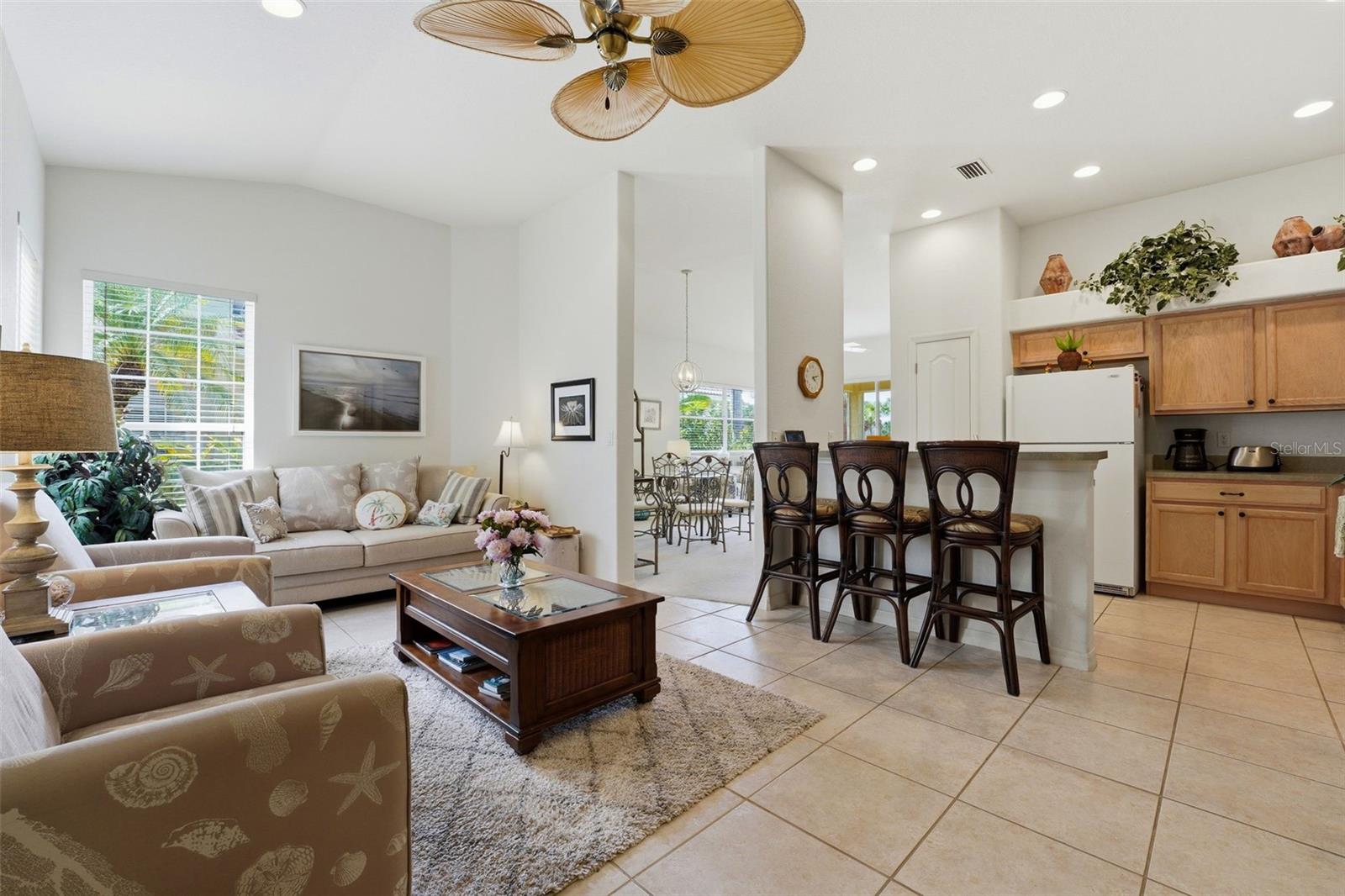 Image 9 of 36 For 206 Vista Del Lago Way