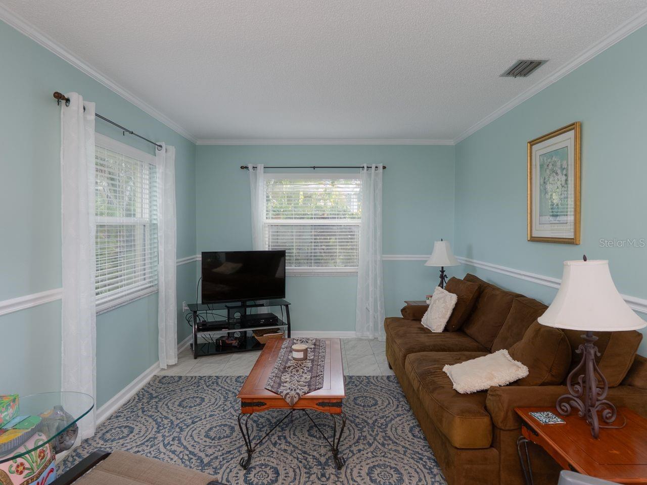 Image 16 of 44 For 6 Pine Ridge Way