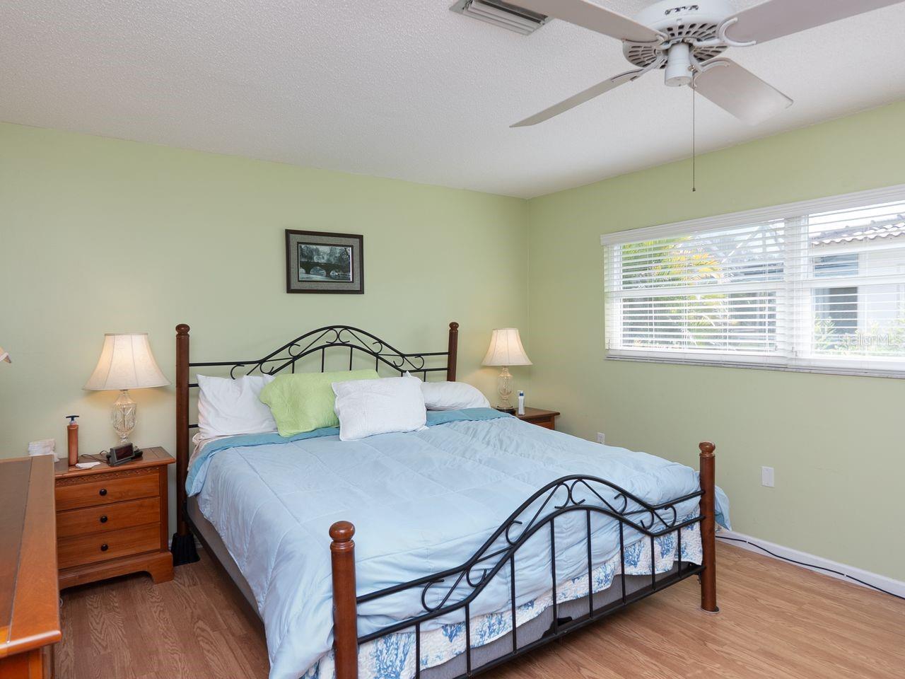 Image 23 of 44 For 6 Pine Ridge Way