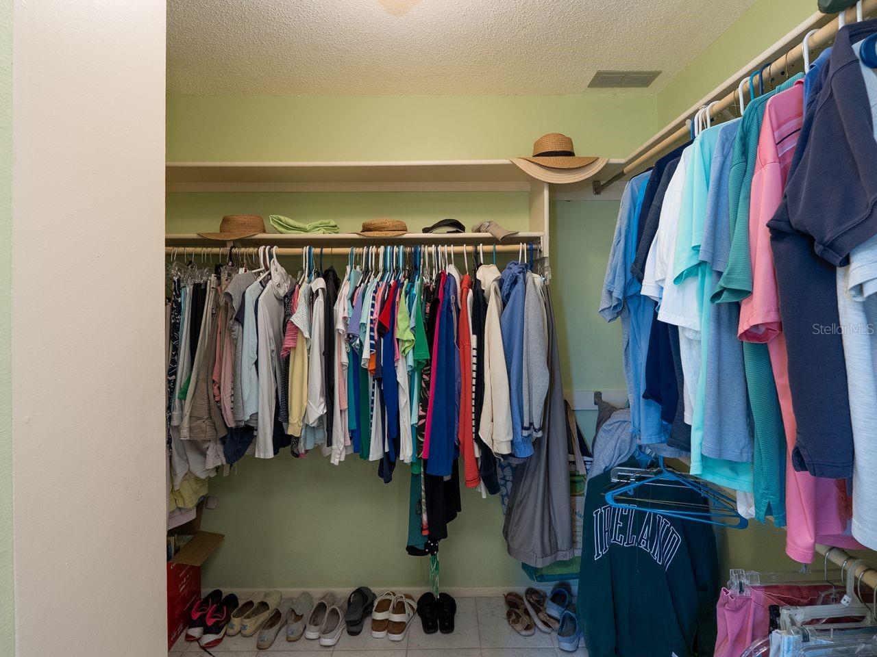 Image 26 of 44 For 6 Pine Ridge Way