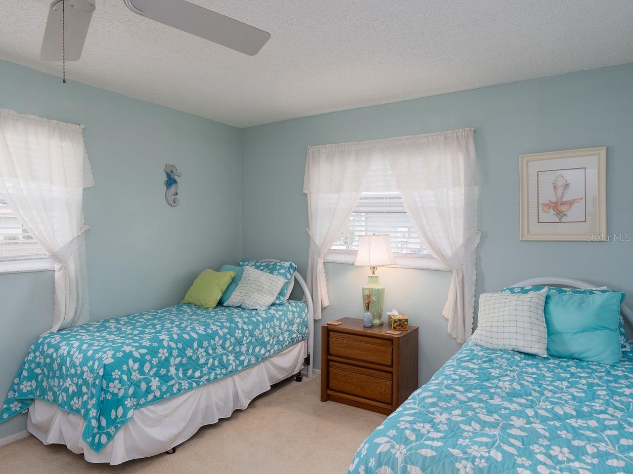 Image 31 of 44 For 6 Pine Ridge Way