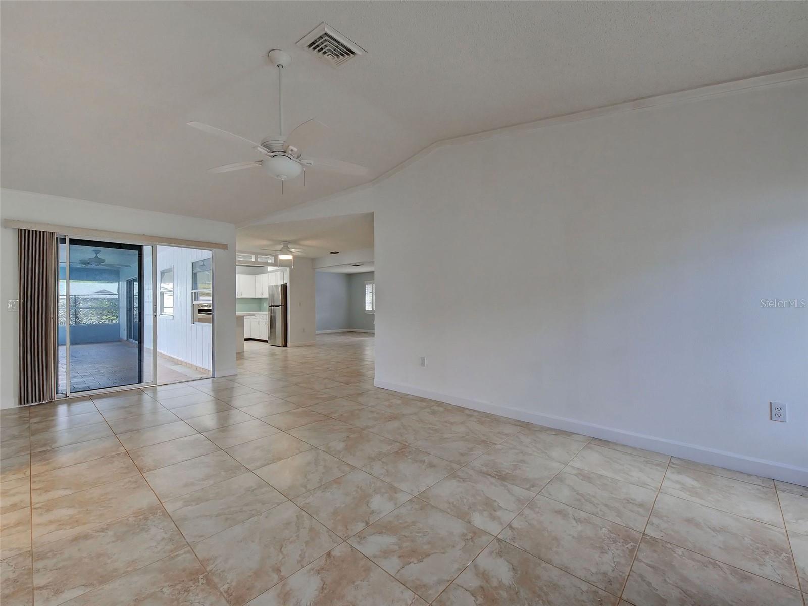 Image 32 of 51 For 1337 Whispering Lane