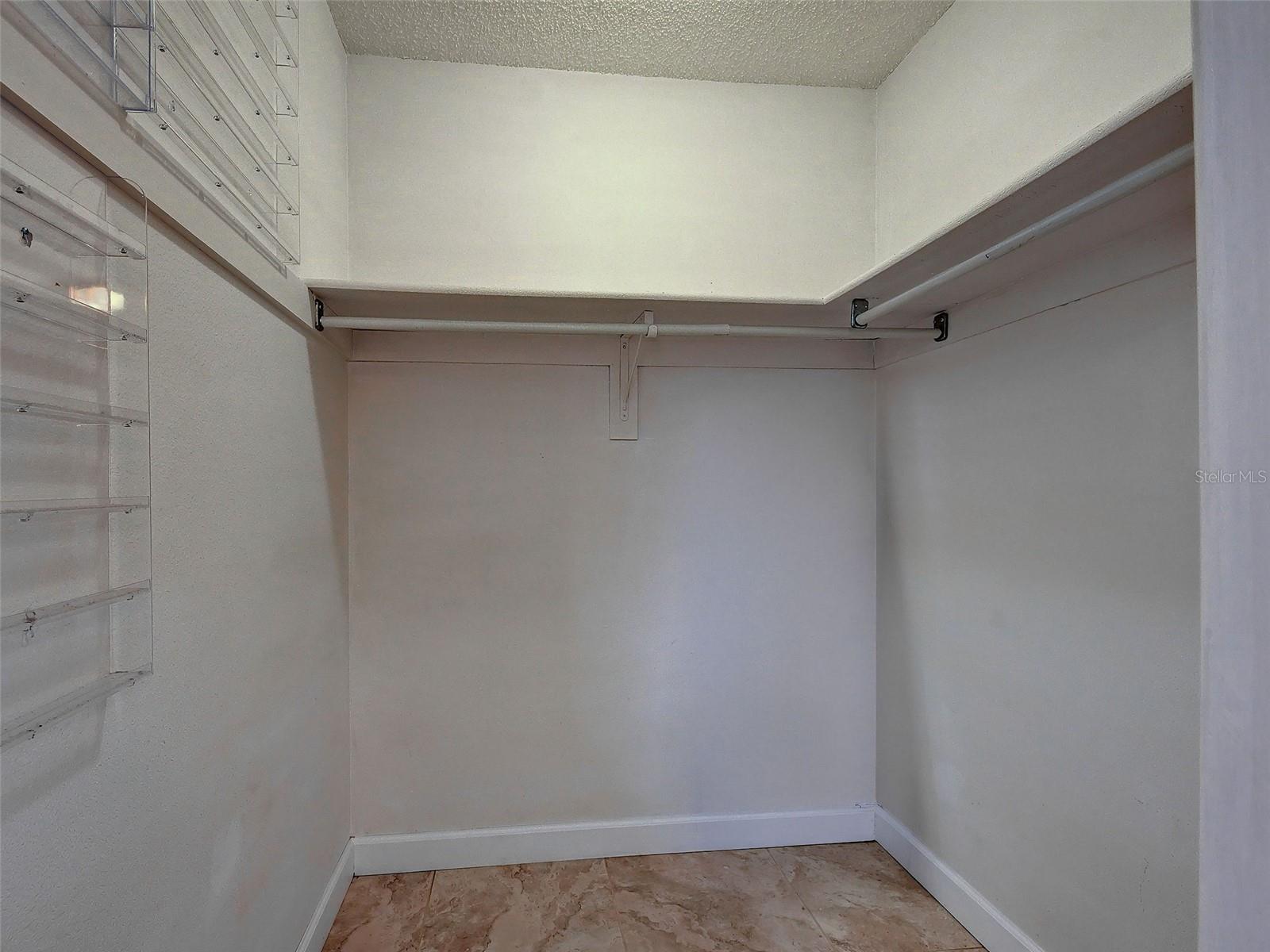 Image 37 of 51 For 1337 Whispering Lane