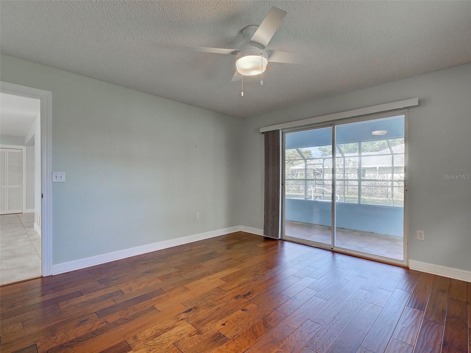 Image 43 of 51 For 1337 Whispering Lane