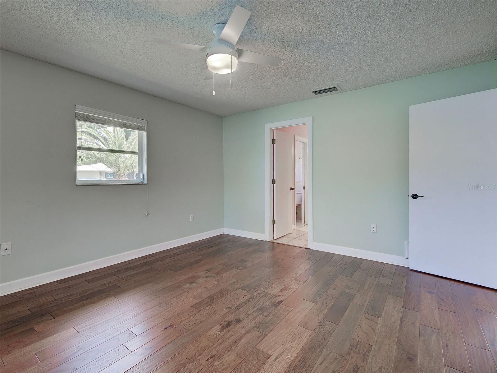 Image 45 of 51 For 1337 Whispering Lane