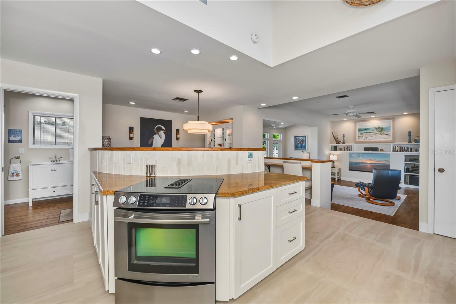 Image 12 of 50 For 1238 Paradise Way