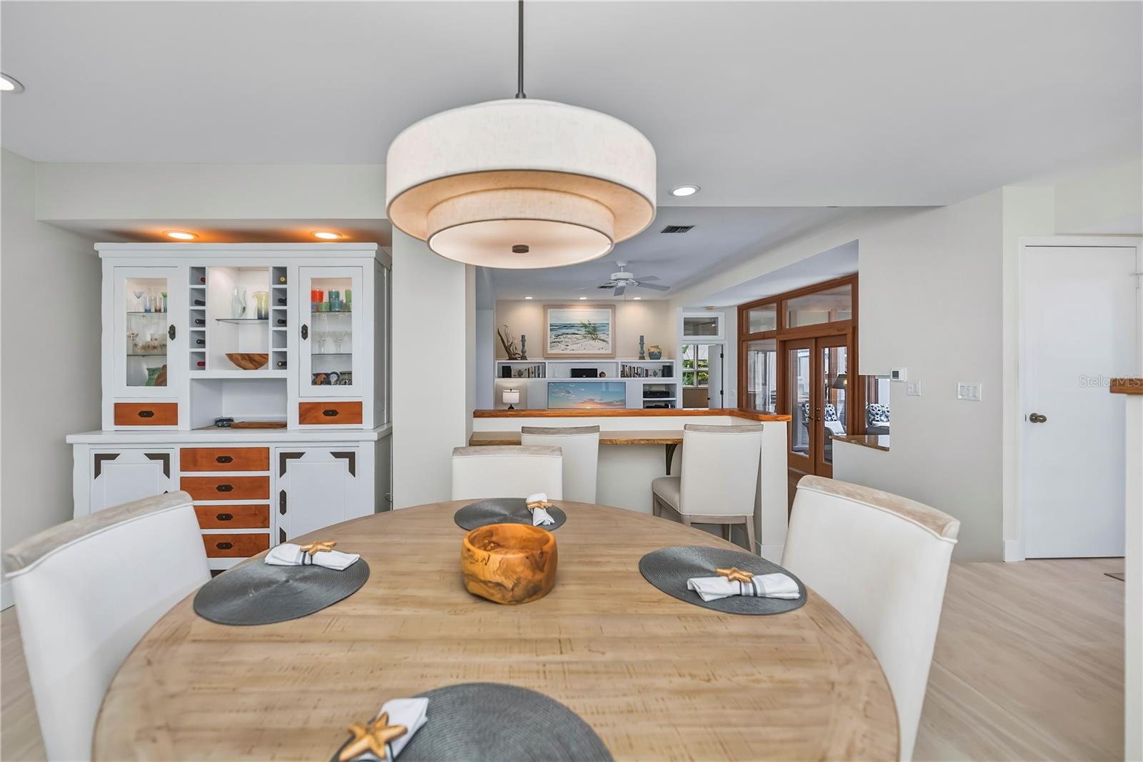 Image 15 of 50 For 1238 Paradise Way