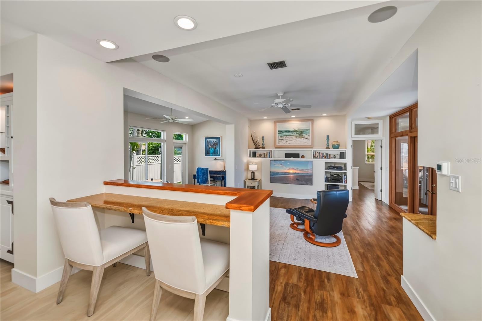 Image 17 of 50 For 1238 Paradise Way