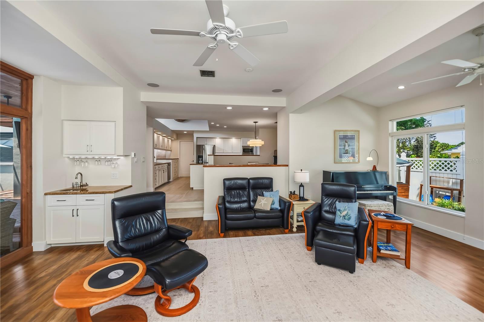 Image 24 of 50 For 1238 Paradise Way