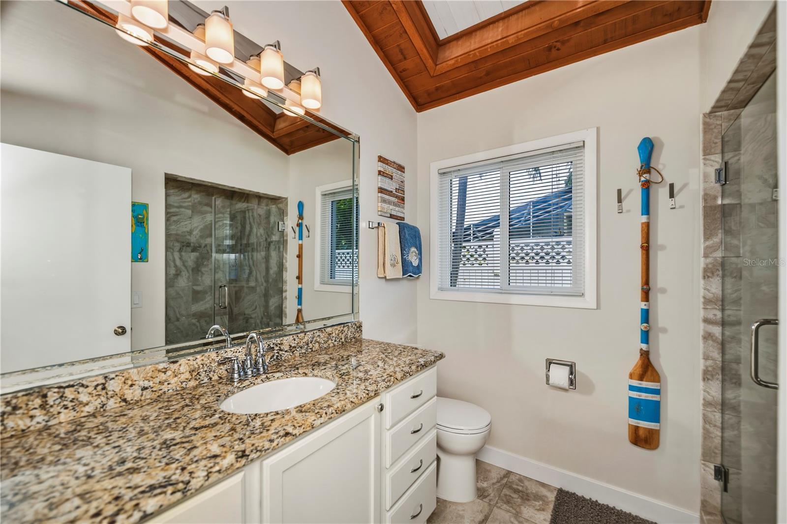 Image 29 of 50 For 1238 Paradise Way