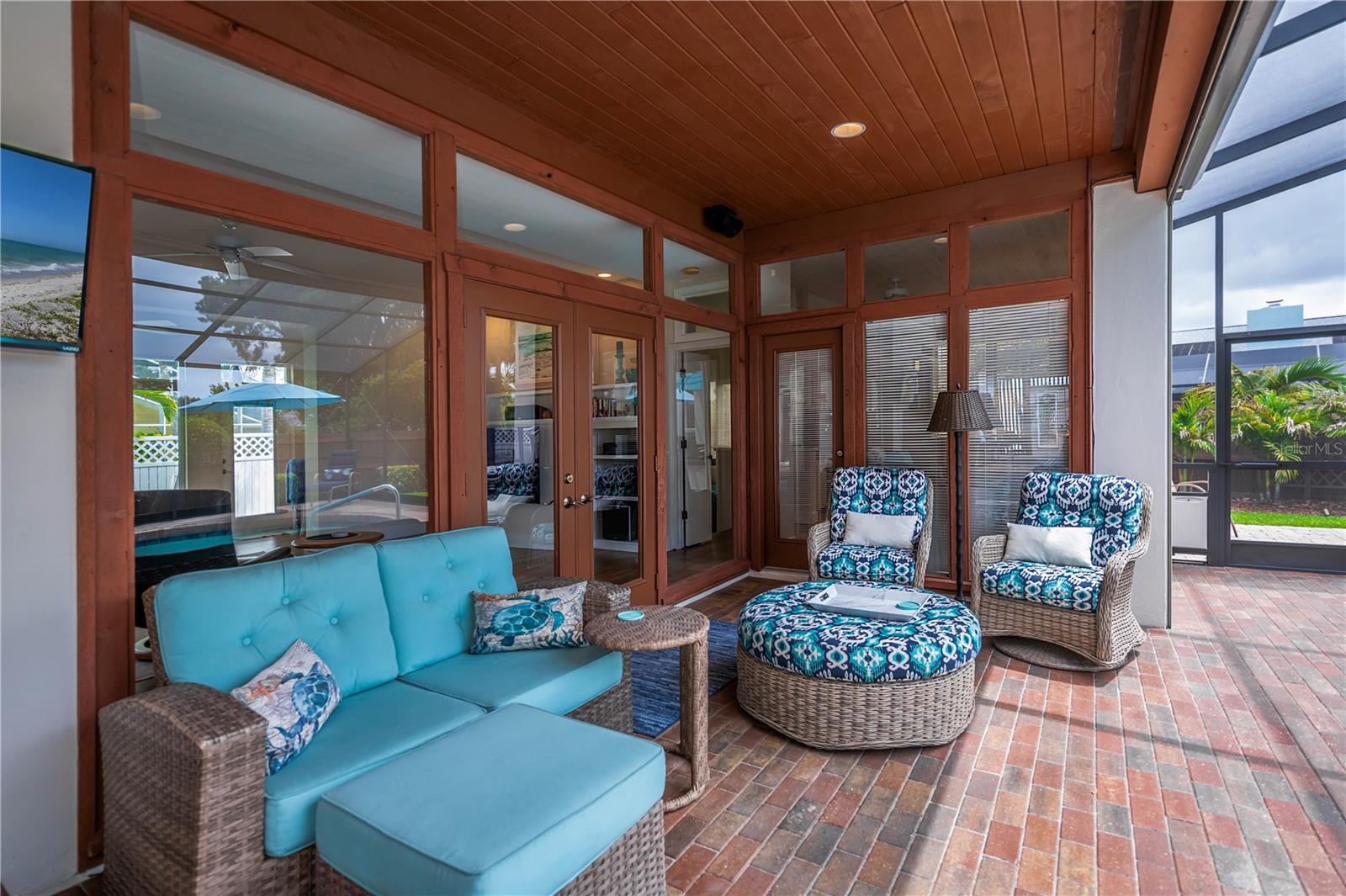 Image 34 of 50 For 1238 Paradise Way