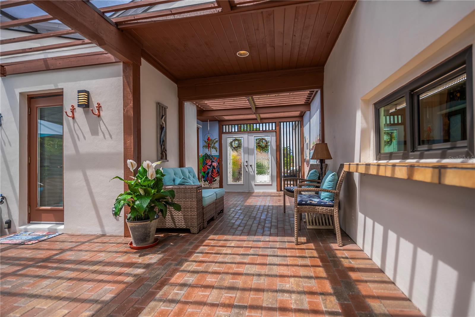 Image 4 of 50 For 1238 Paradise Way