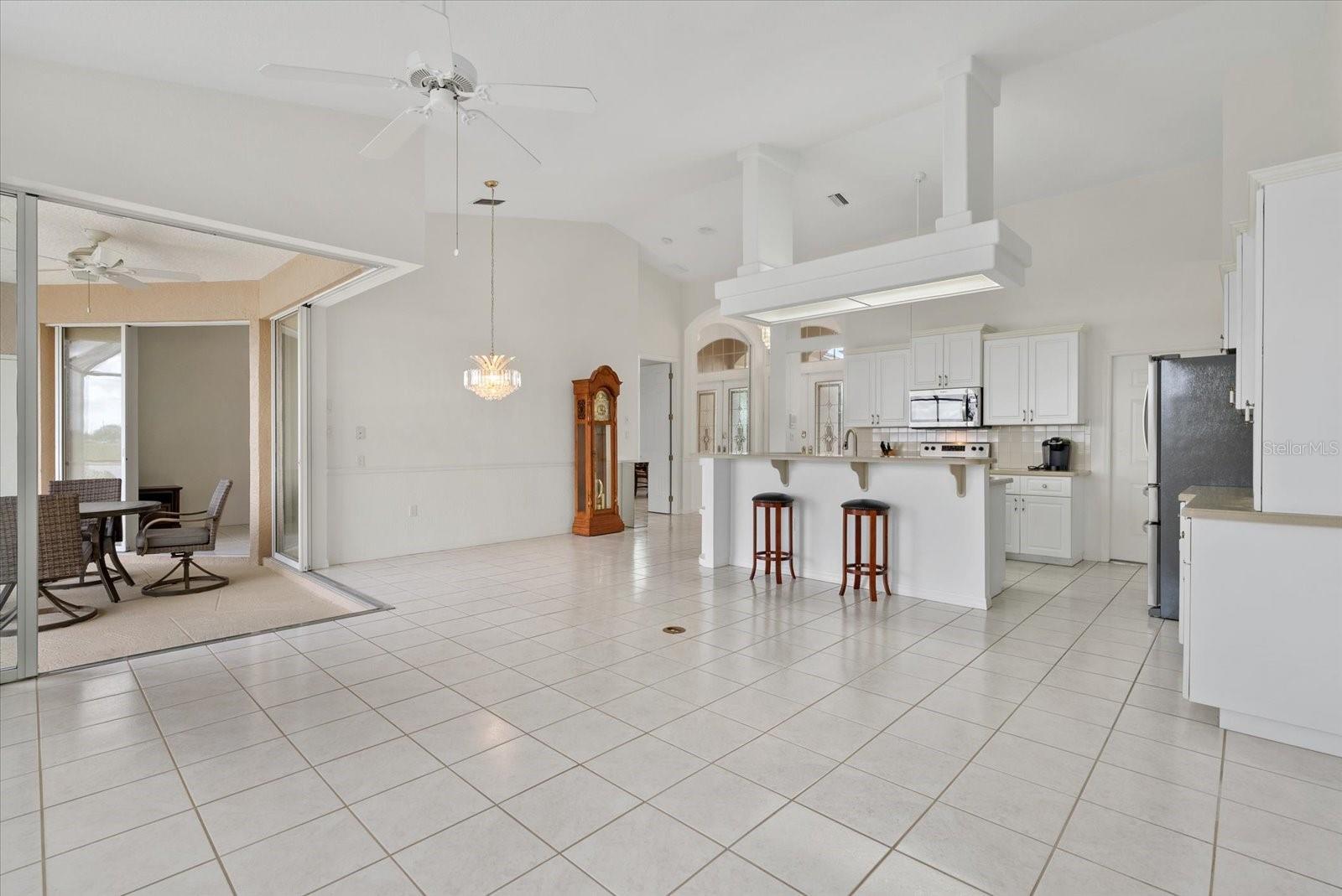 Image 10 of 48 For 5665 Riviera Court