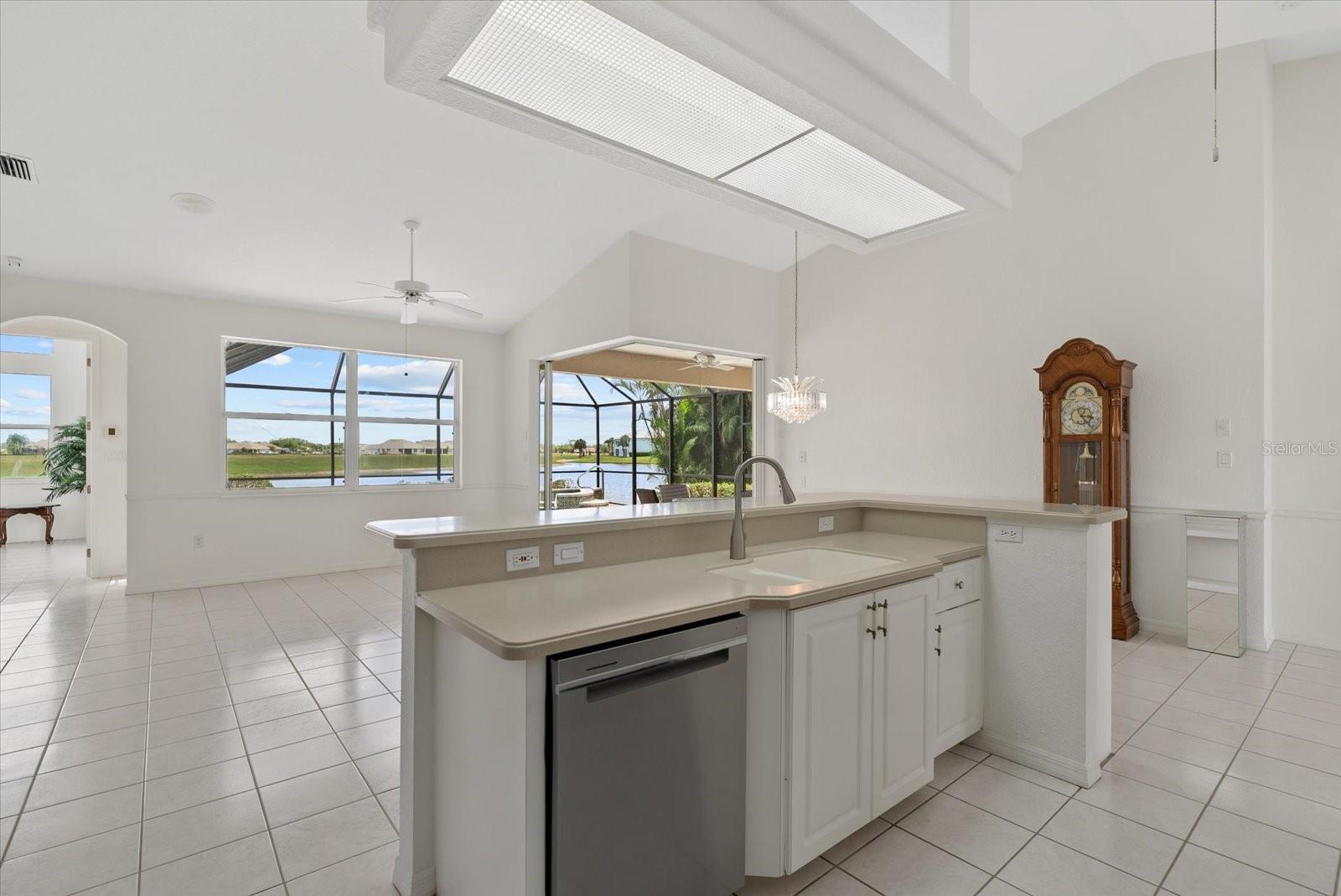 Image 16 of 48 For 5665 Riviera Court