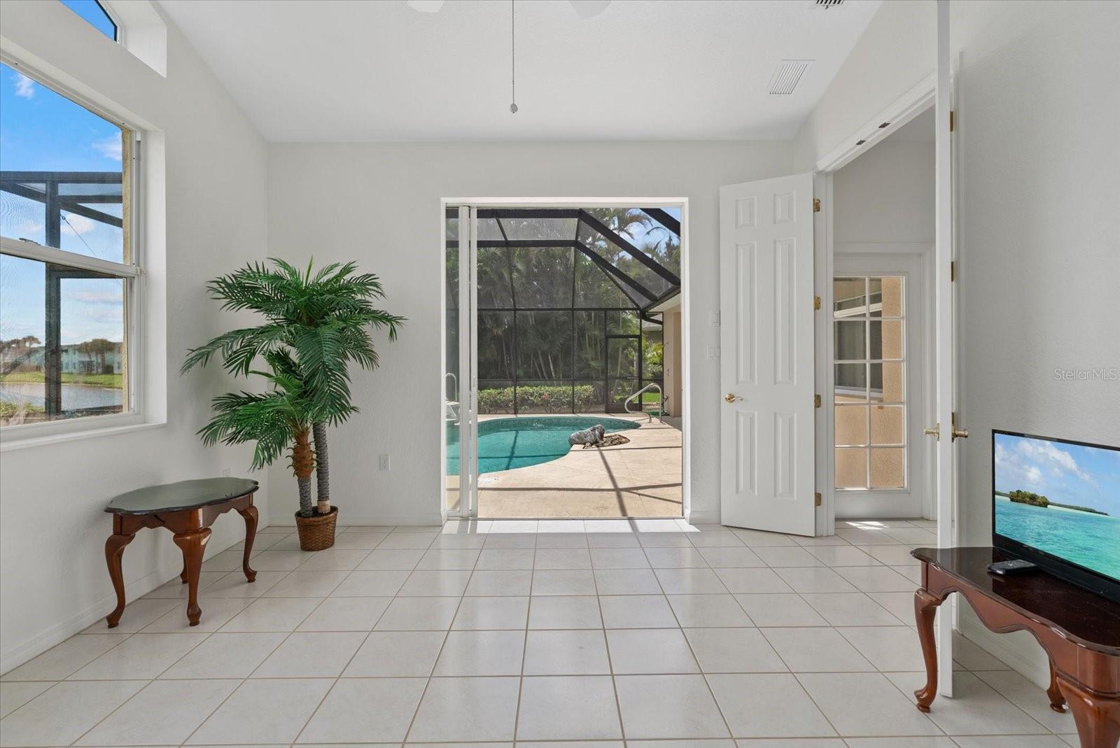 Image 26 of 48 For 5665 Riviera Court