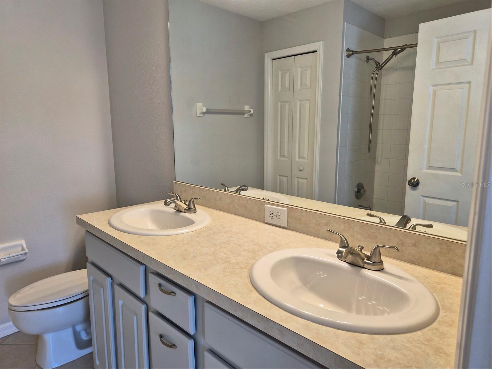 Image 20 of 27 For 6219 Blue Runner Court