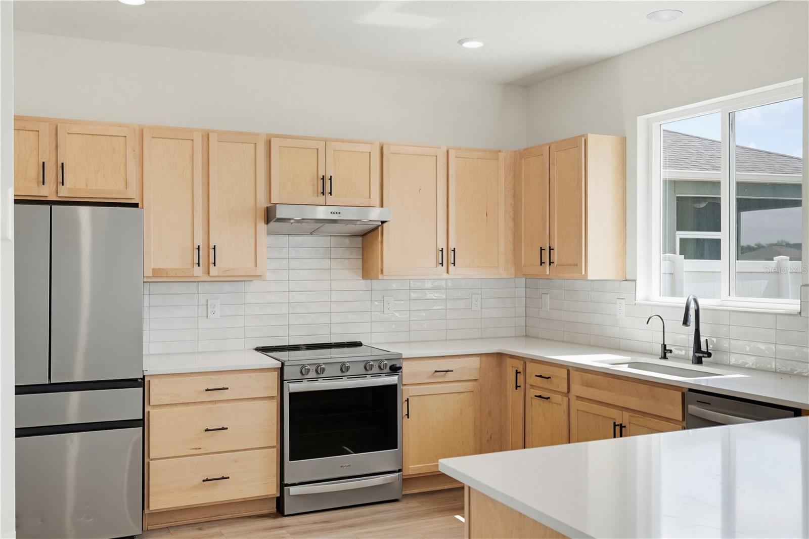 Image 12 of 69 For 9395 Sandy Bluffs Circle