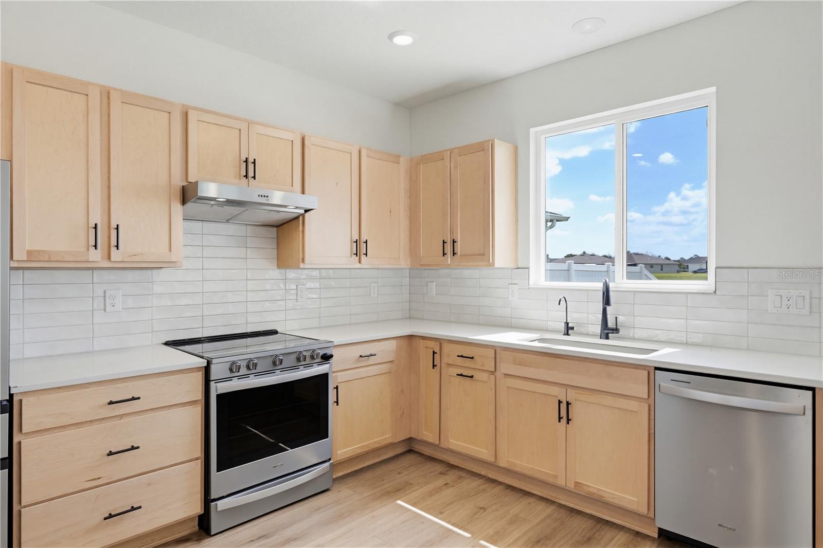 Image 13 of 69 For 9395 Sandy Bluffs Circle