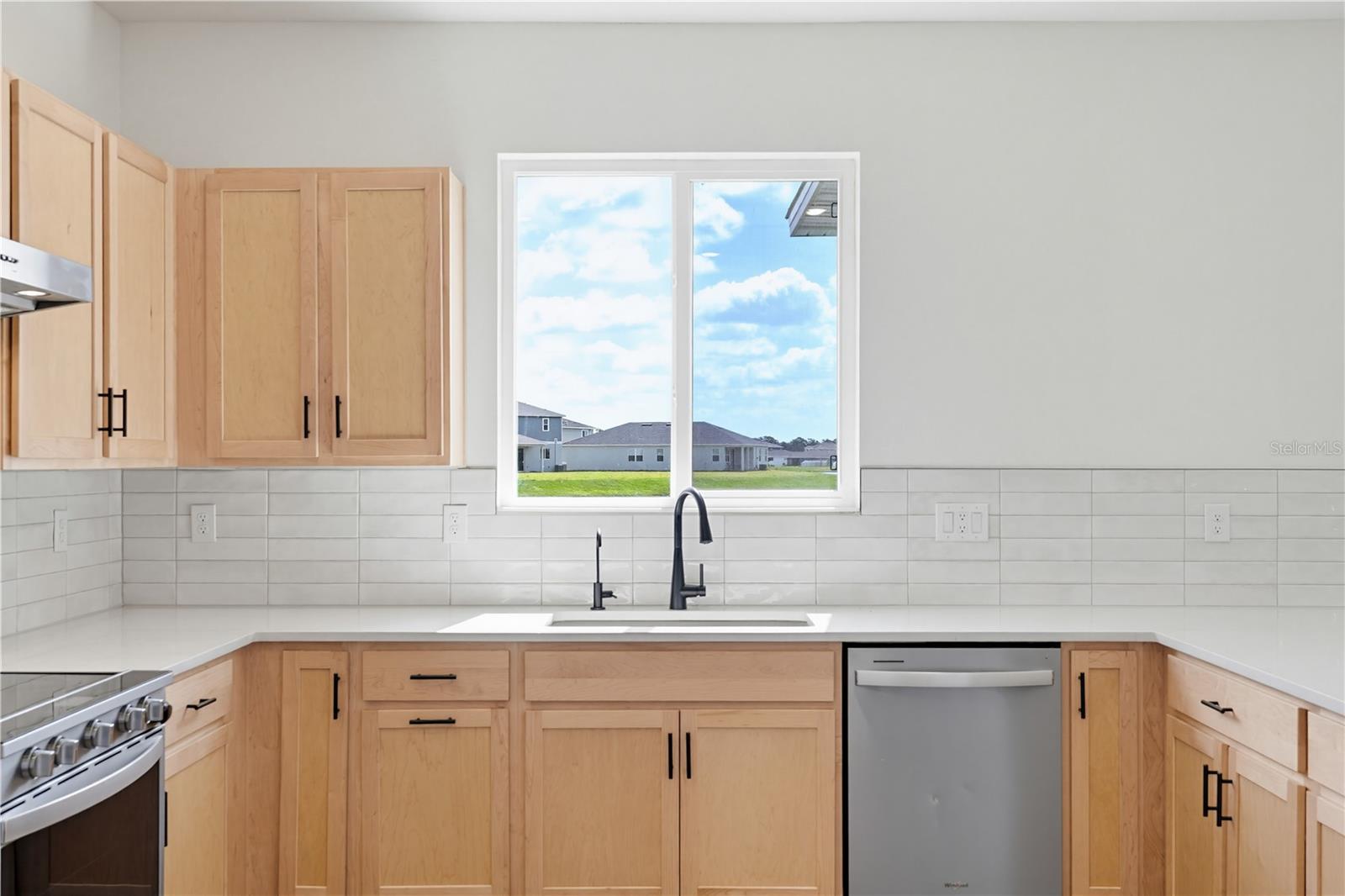 Image 16 of 69 For 9395 Sandy Bluffs Circle