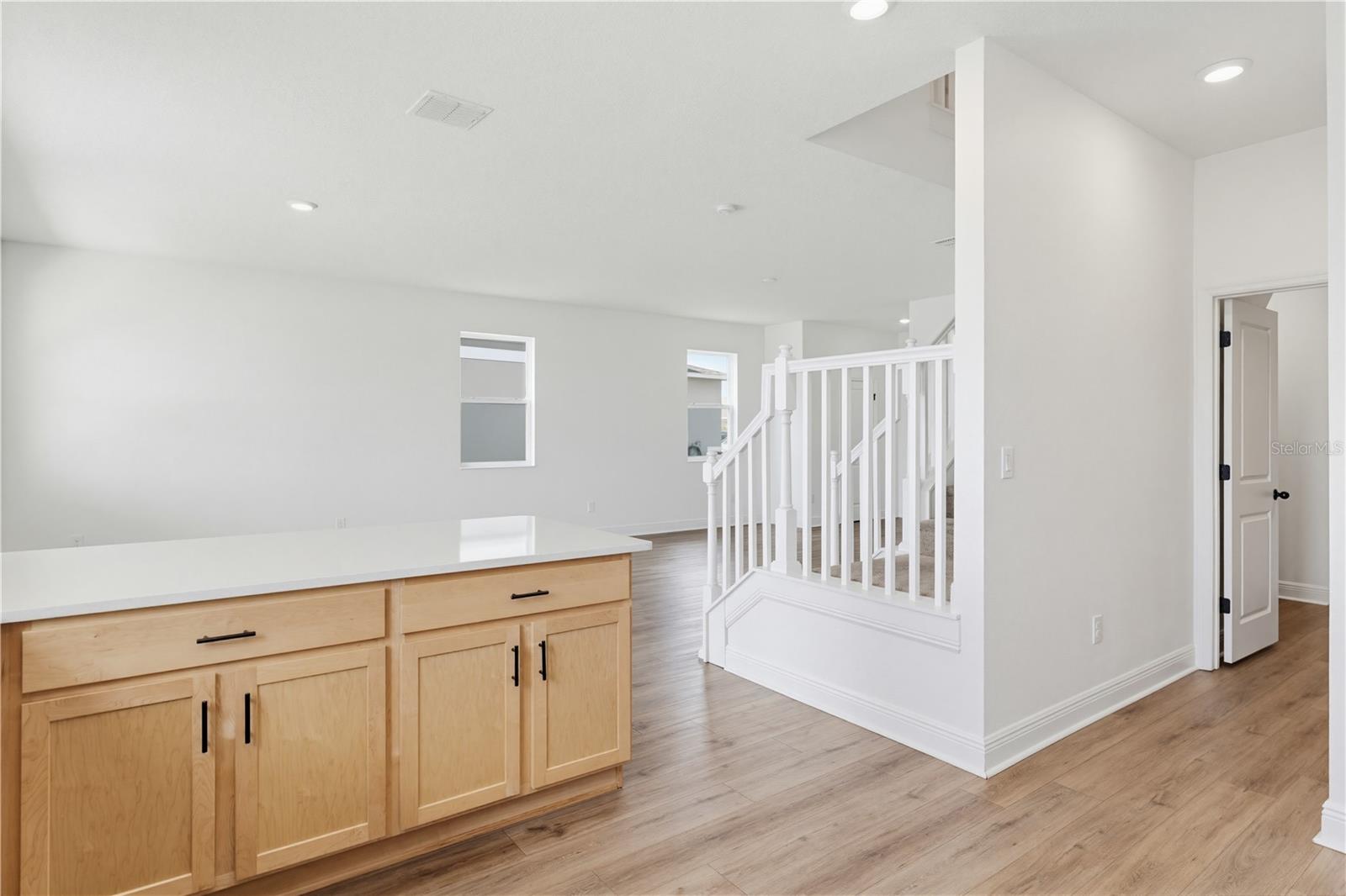 Image 19 of 69 For 9395 Sandy Bluffs Circle