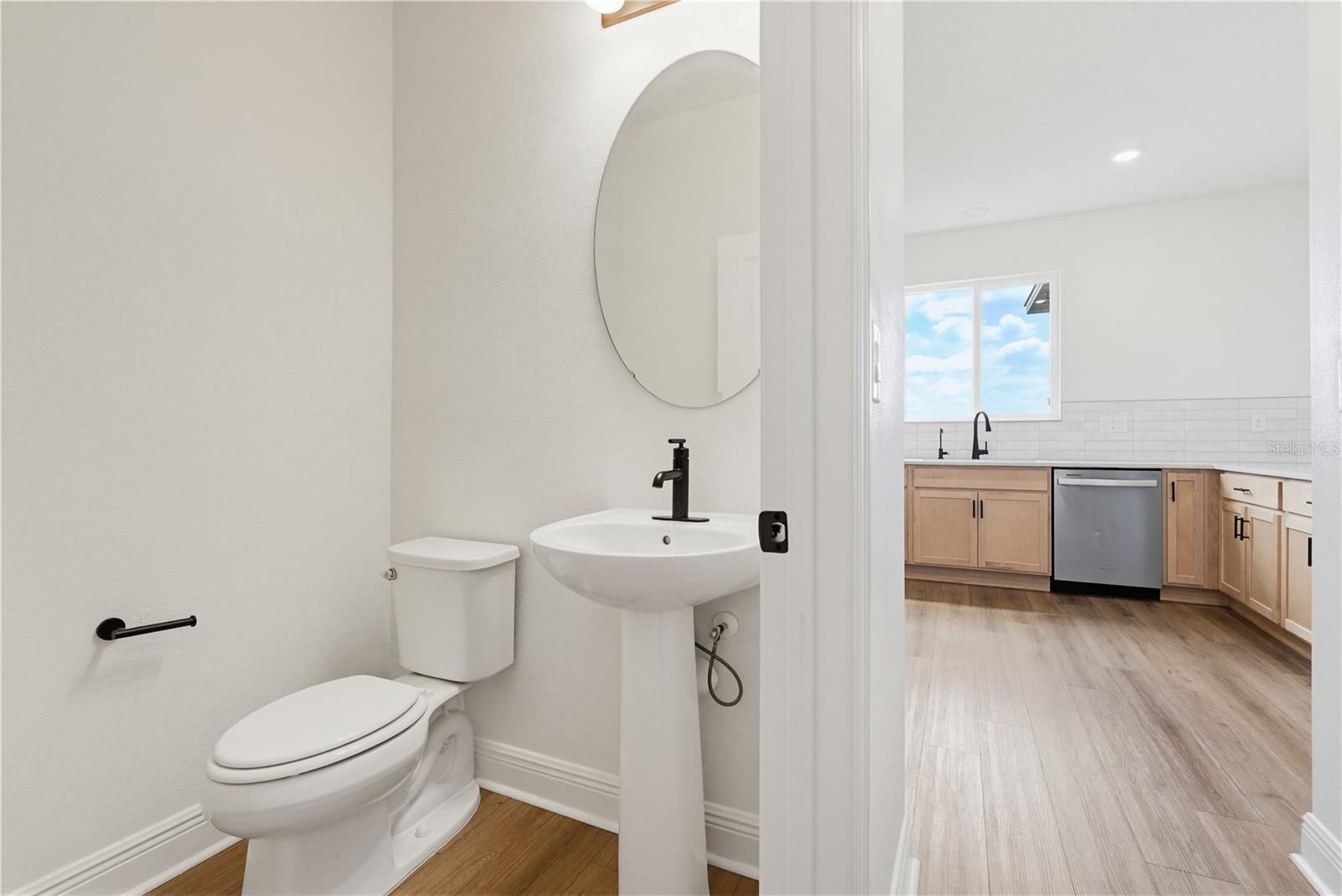 Image 22 of 69 For 9395 Sandy Bluffs Circle