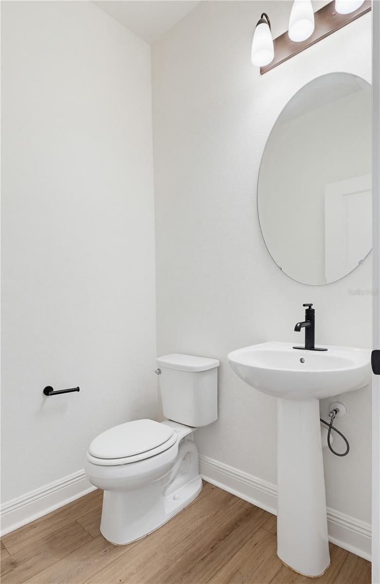 Image 23 of 69 For 9395 Sandy Bluffs Circle