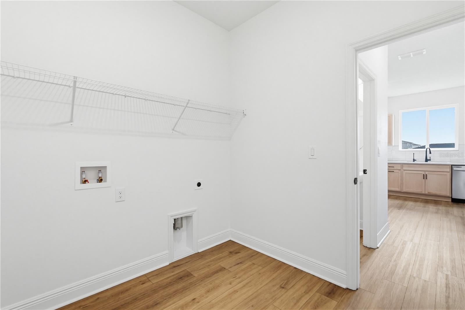 Image 24 of 69 For 9395 Sandy Bluffs Circle