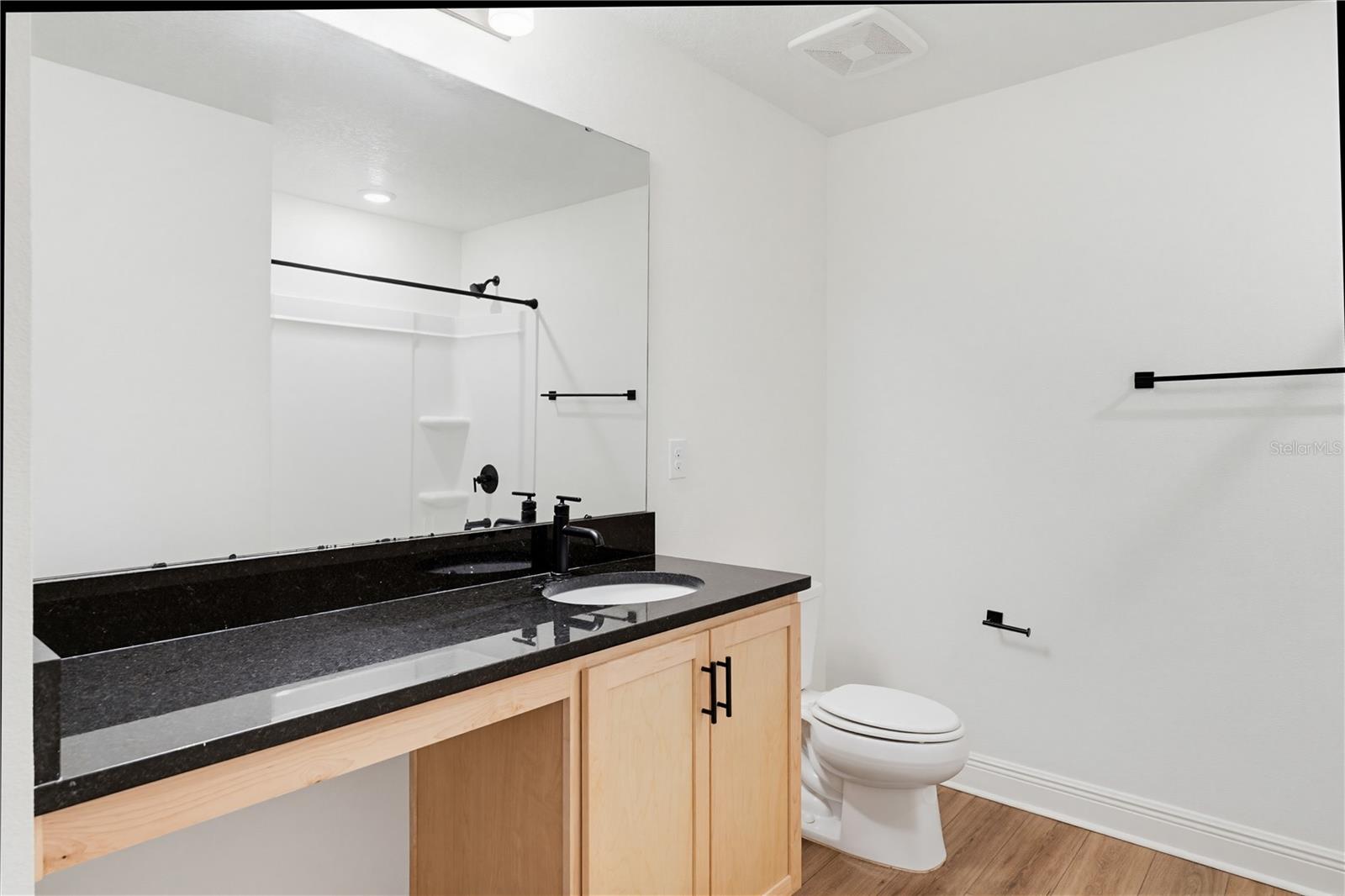 Image 34 of 69 For 9395 Sandy Bluffs Circle