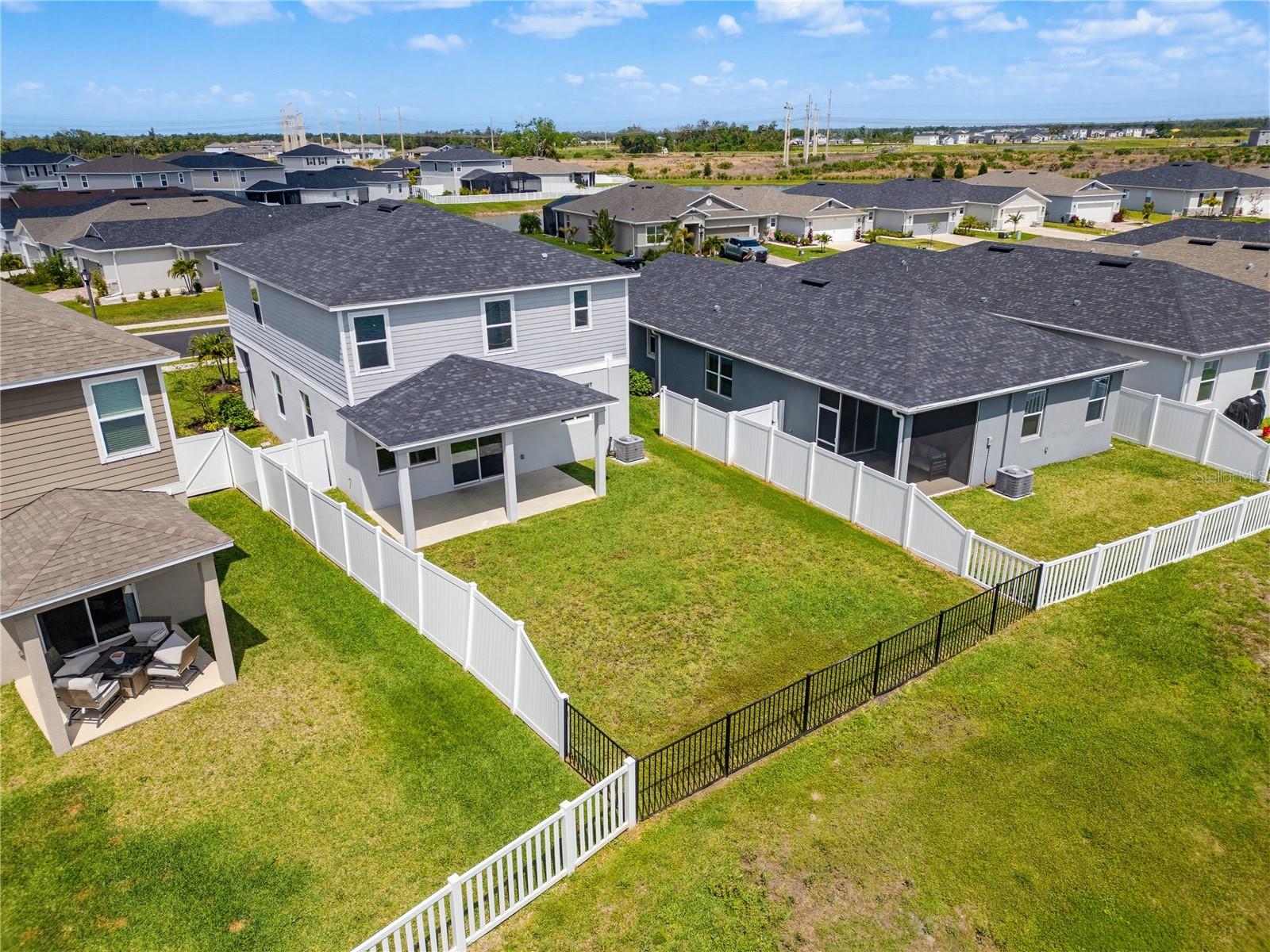 Image 55 of 69 For 9395 Sandy Bluffs Circle