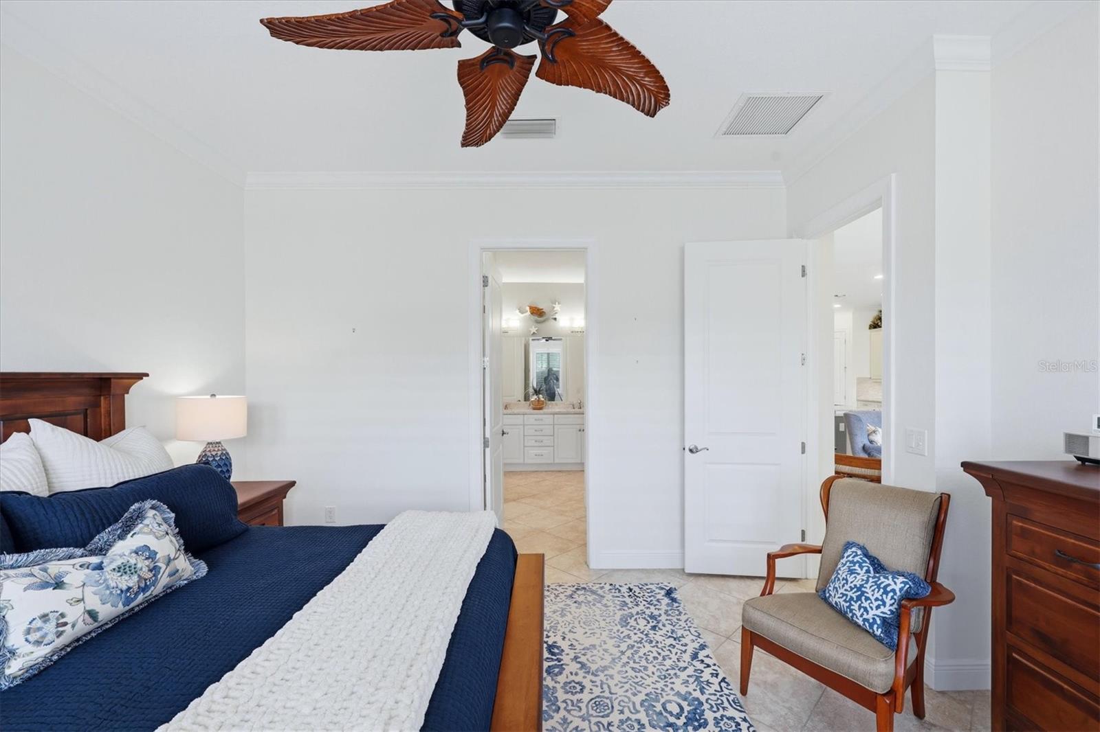 Image 47 of 100 For 10441 Crooked Creek Drive