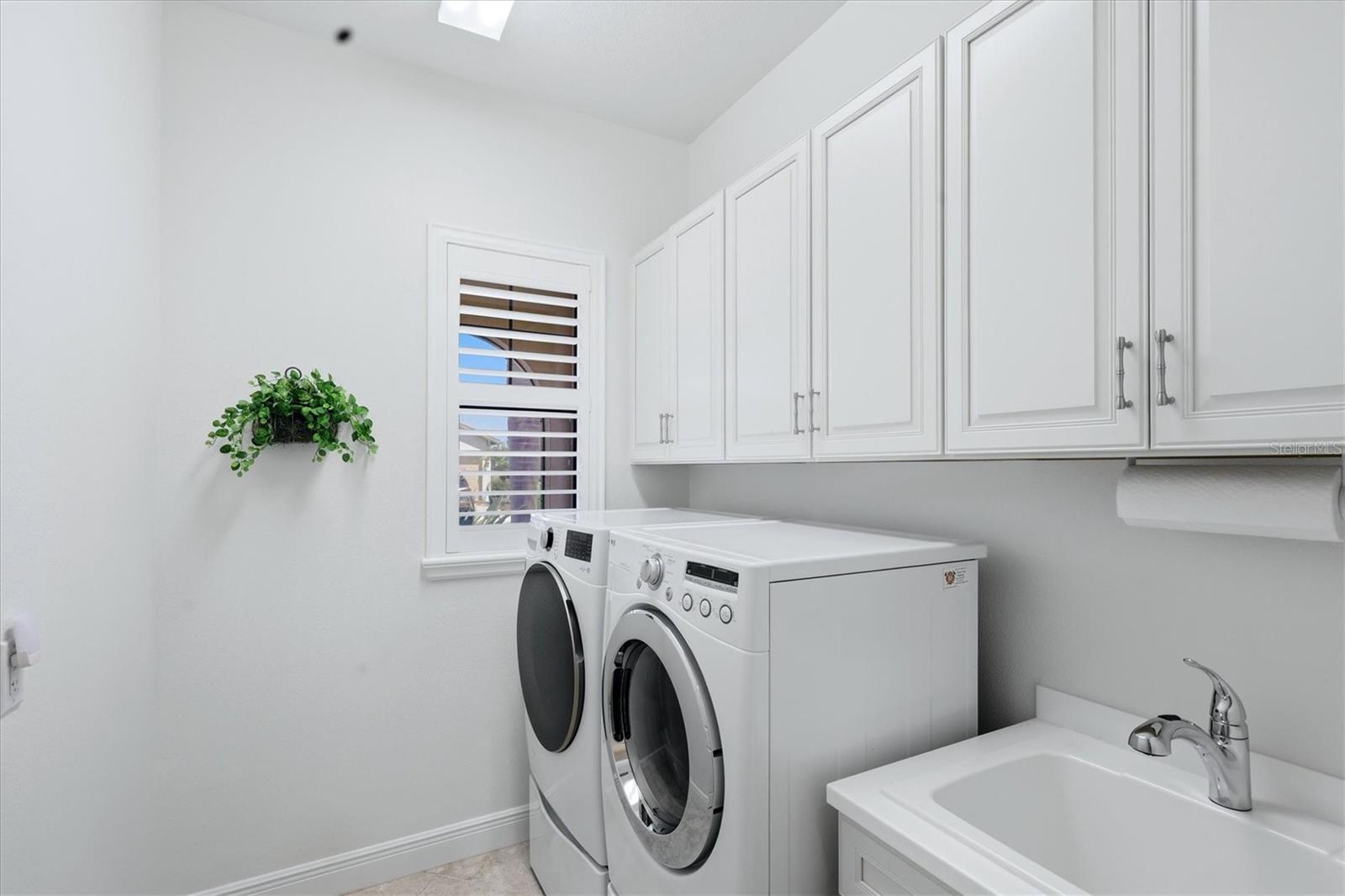 Image 58 of 100 For 10441 Crooked Creek Drive