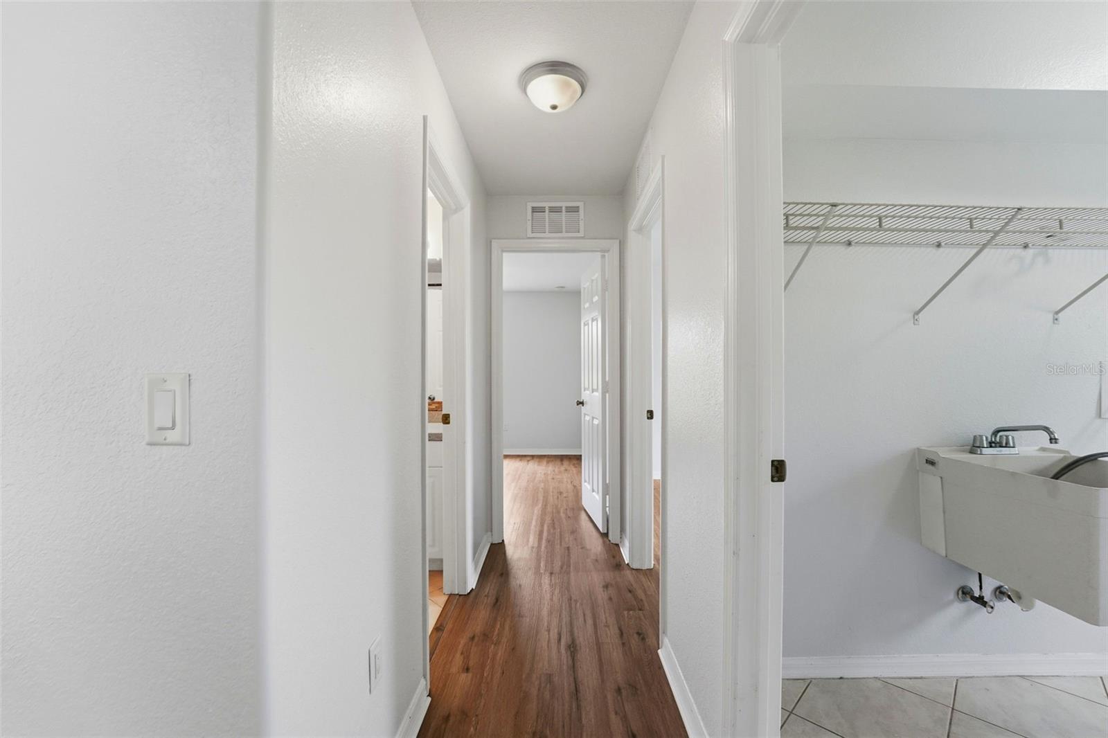 Listing photo id 23 for 2637 Courtland Avenue