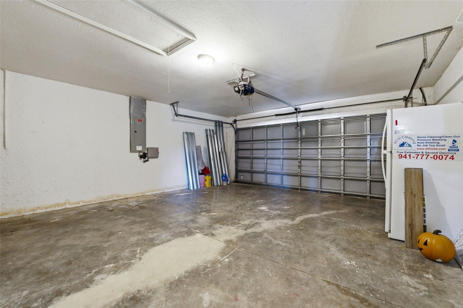 Listing photo id 31 for 2637 Courtland Avenue