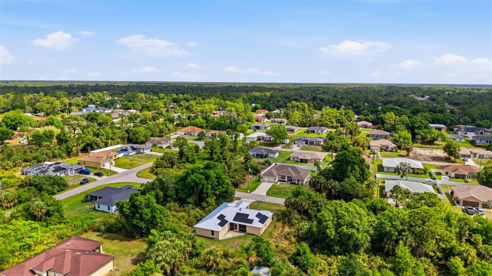 Listing photo id 38 for 2637 Courtland Avenue