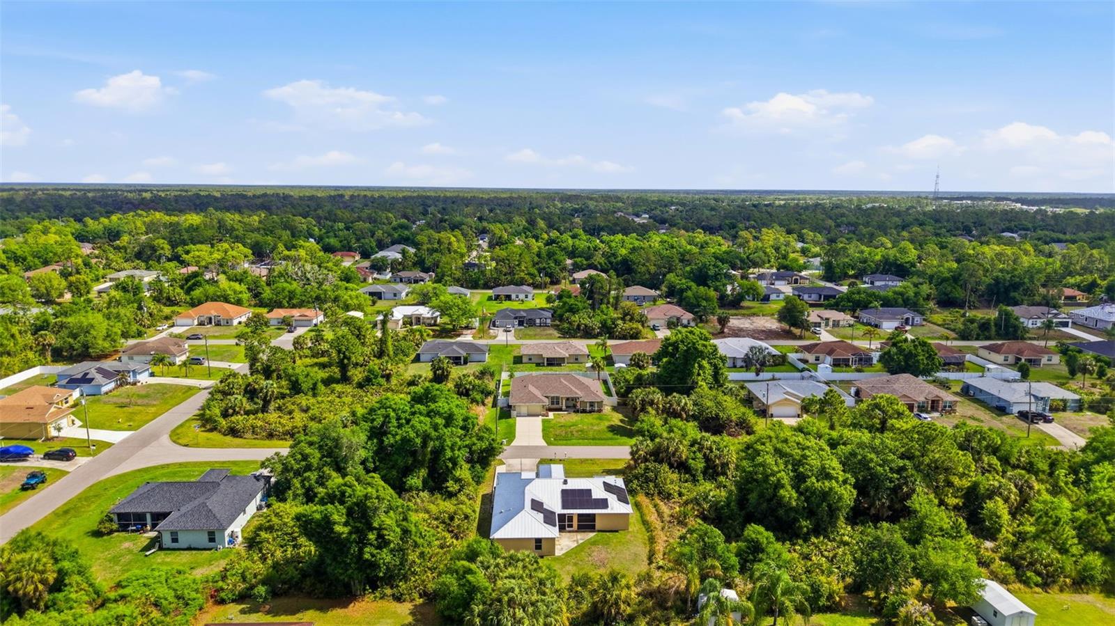 Listing photo id 39 for 2637 Courtland Avenue