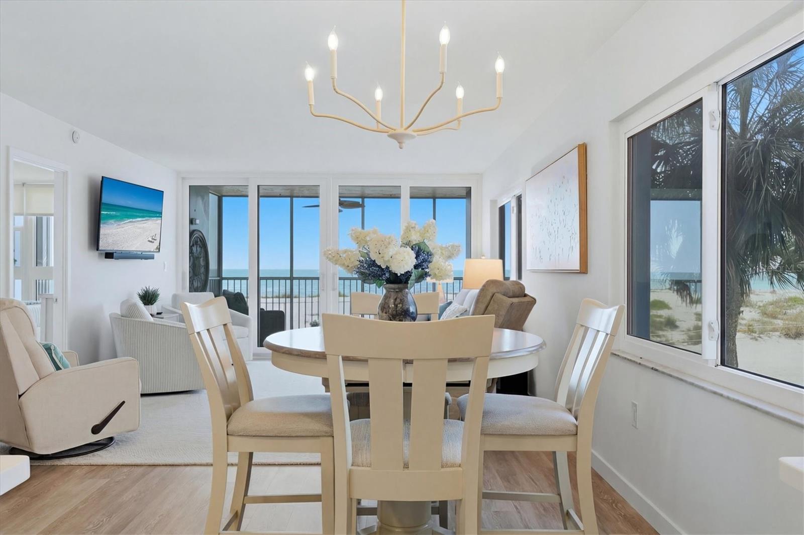 Image 10 of 57 For 555 The Esplanade N 205