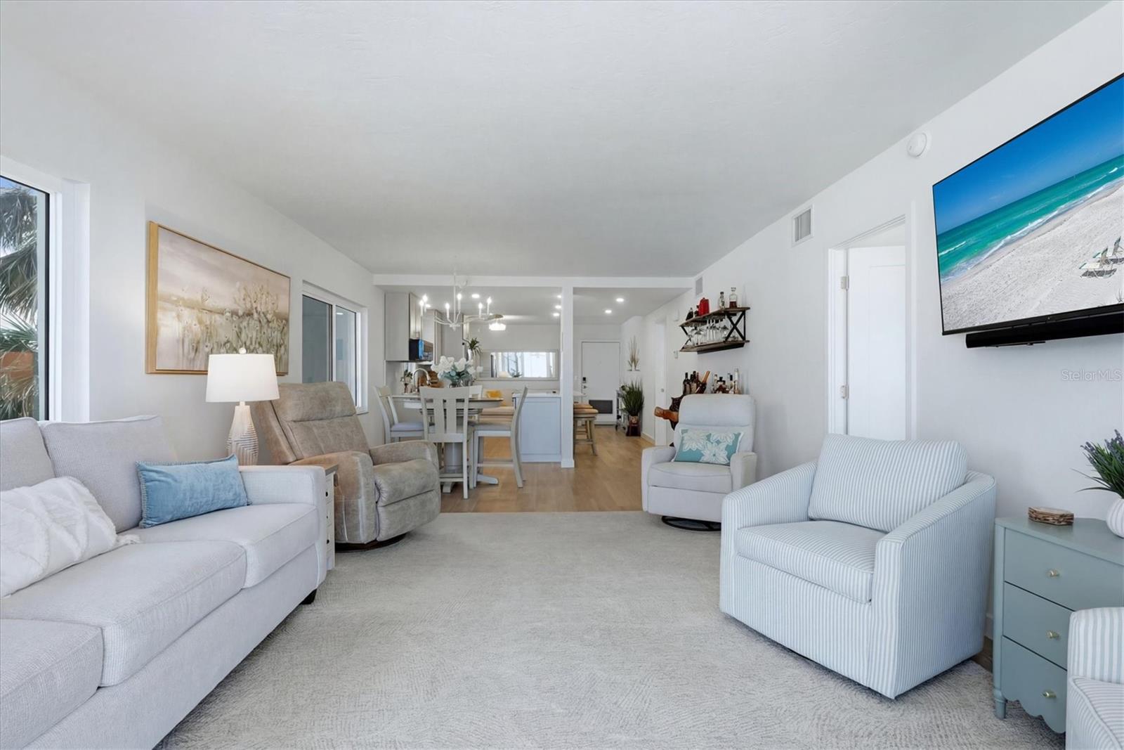 Image 17 of 57 For 555 The Esplanade N 205