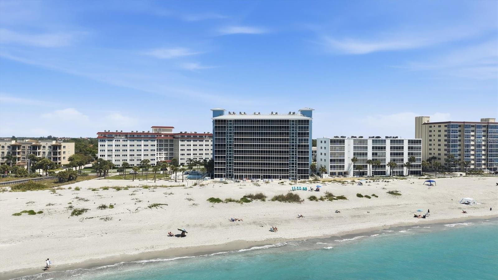 Image 35 of 57 For 555 The Esplanade N 205