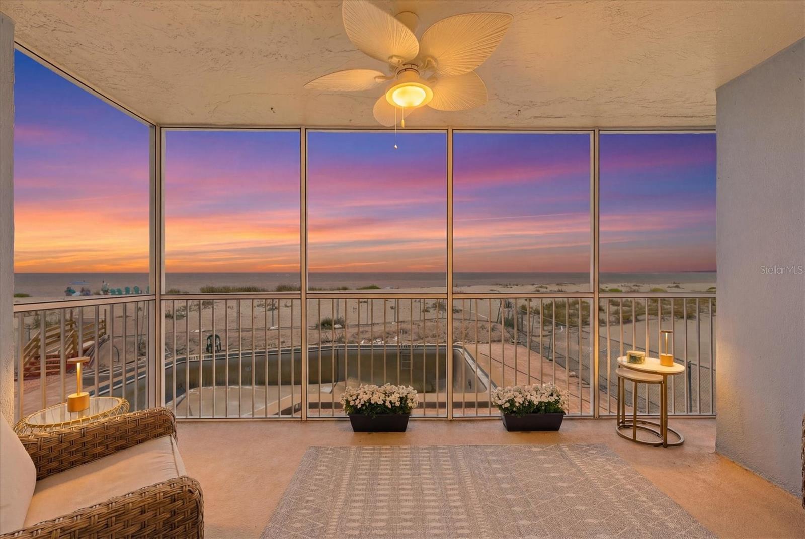 Image 37 of 57 For 555 The Esplanade N 205