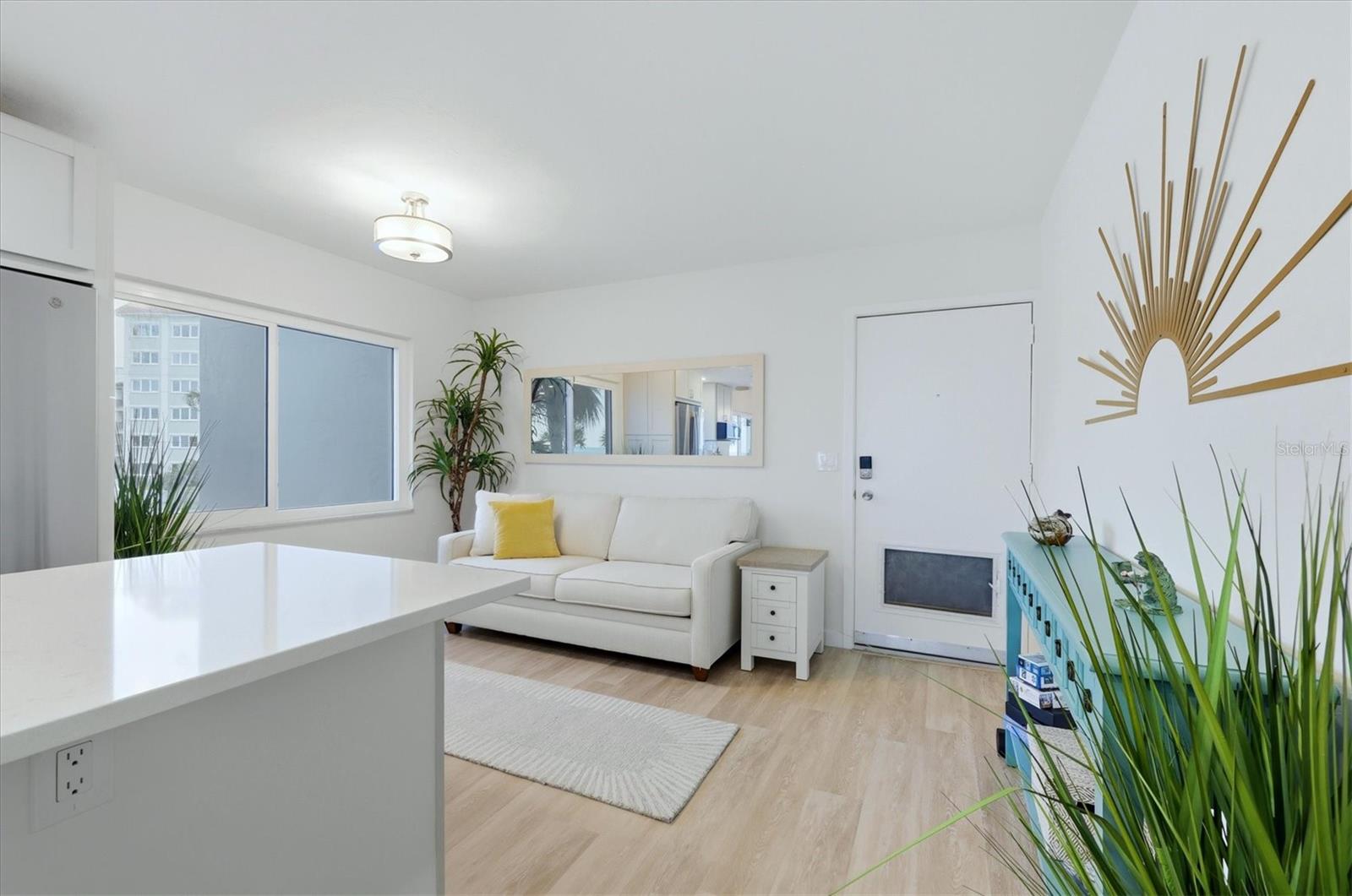 Image 8 of 57 For 555 The Esplanade N 205