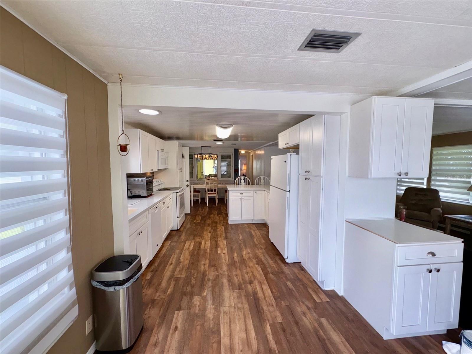 Image 12 of 62 For 413 Cervina Drive N