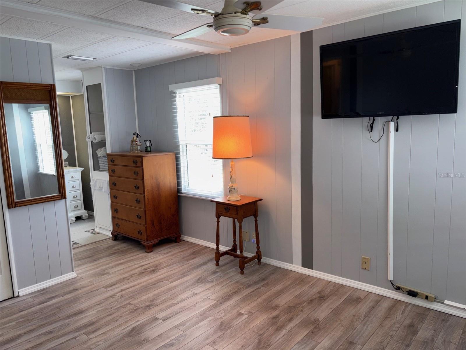 Image 28 of 62 For 413 Cervina Drive N