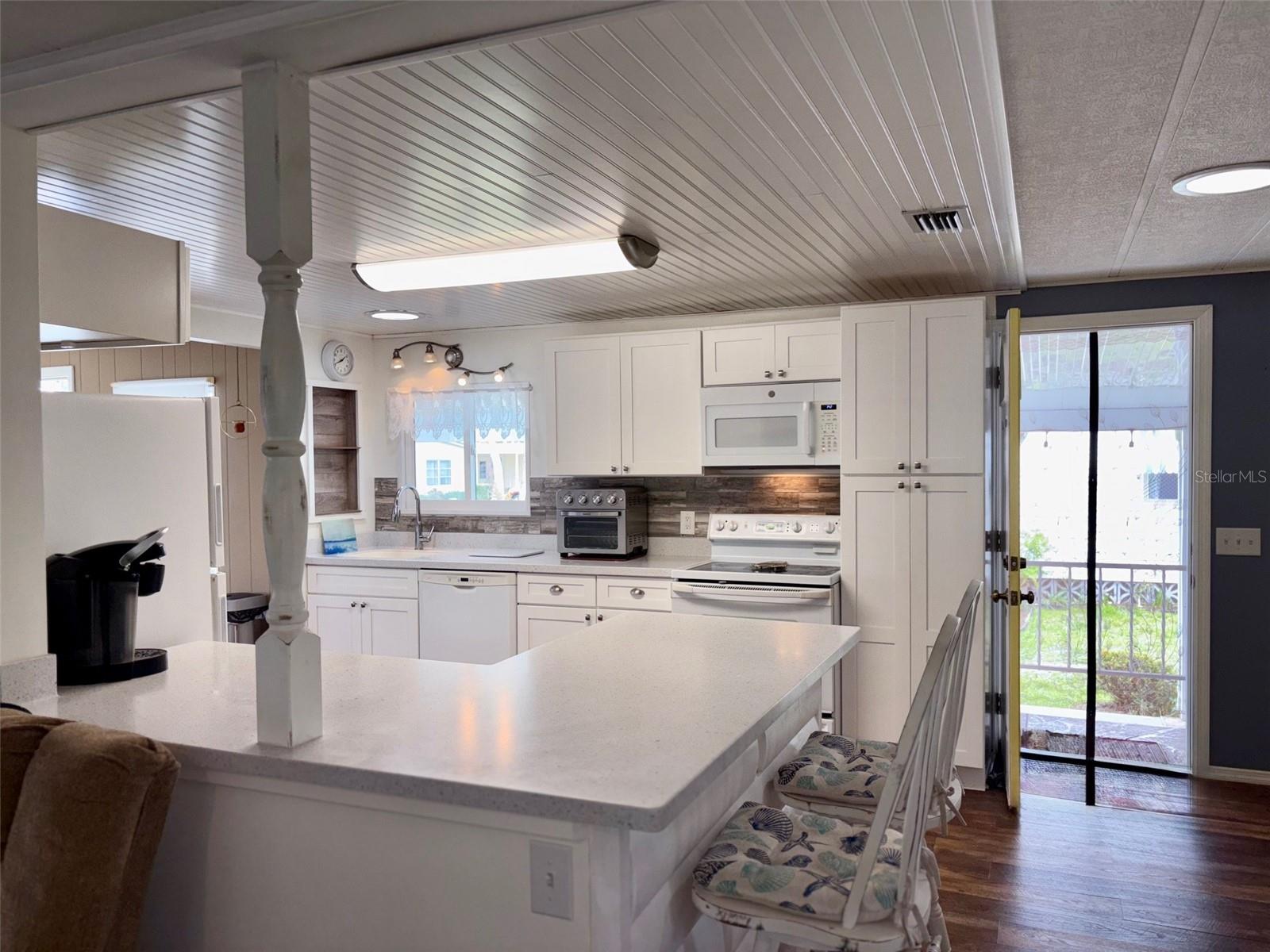 Image 7 of 62 For 413 Cervina Drive N